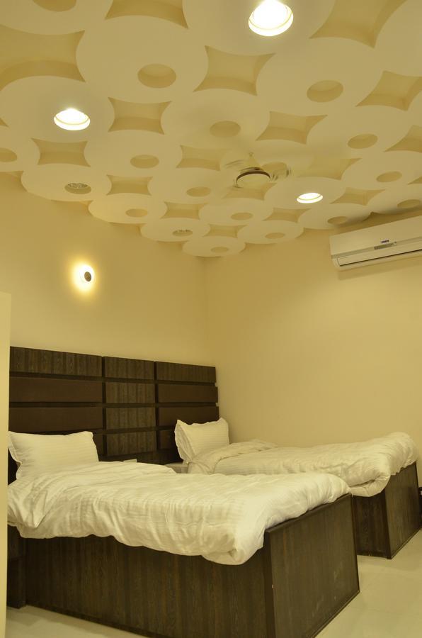 Hotel Bellevue Inn Ganganagar Экстерьер фото